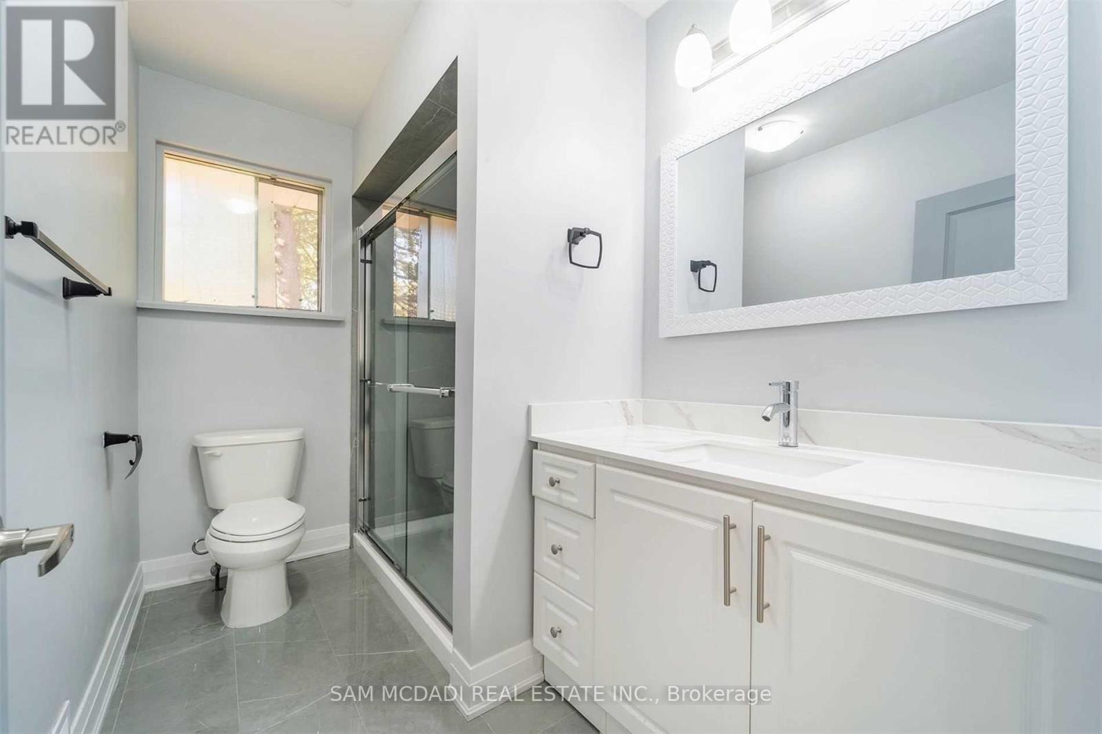 5318 Mericourt Road, Burlington, ON - Indoor Photo Showing Bathroom
