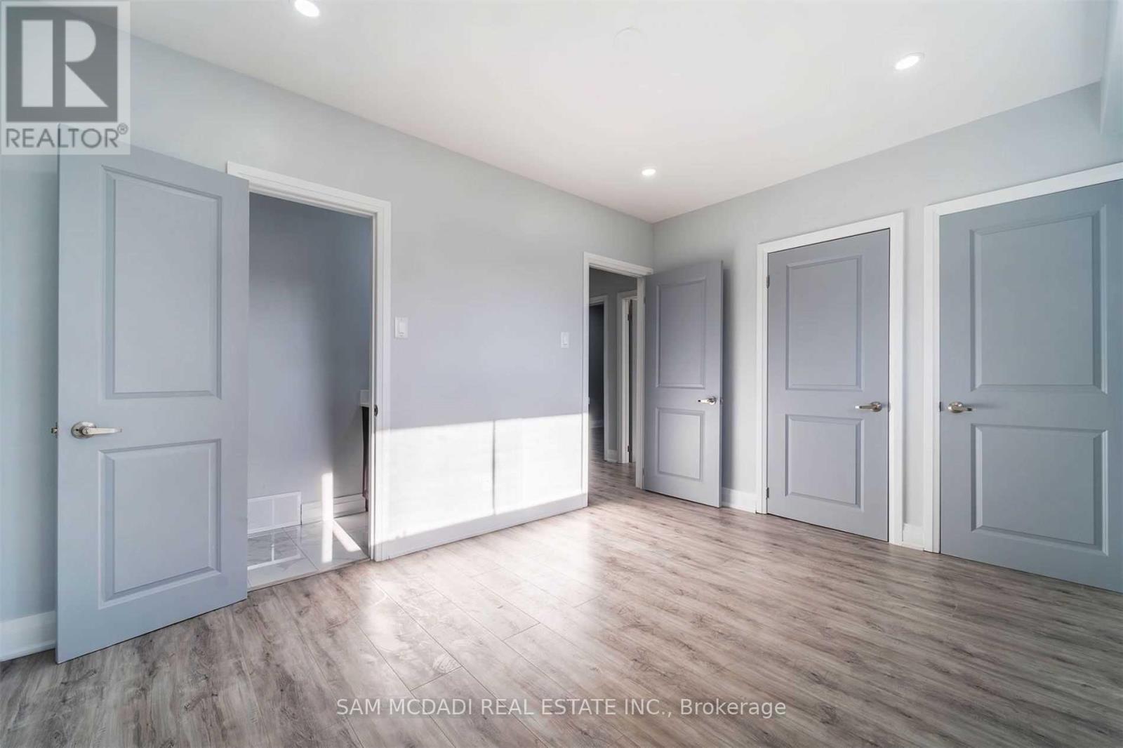 5318 Mericourt Road, Burlington, ON - Indoor Photo Showing Other Room