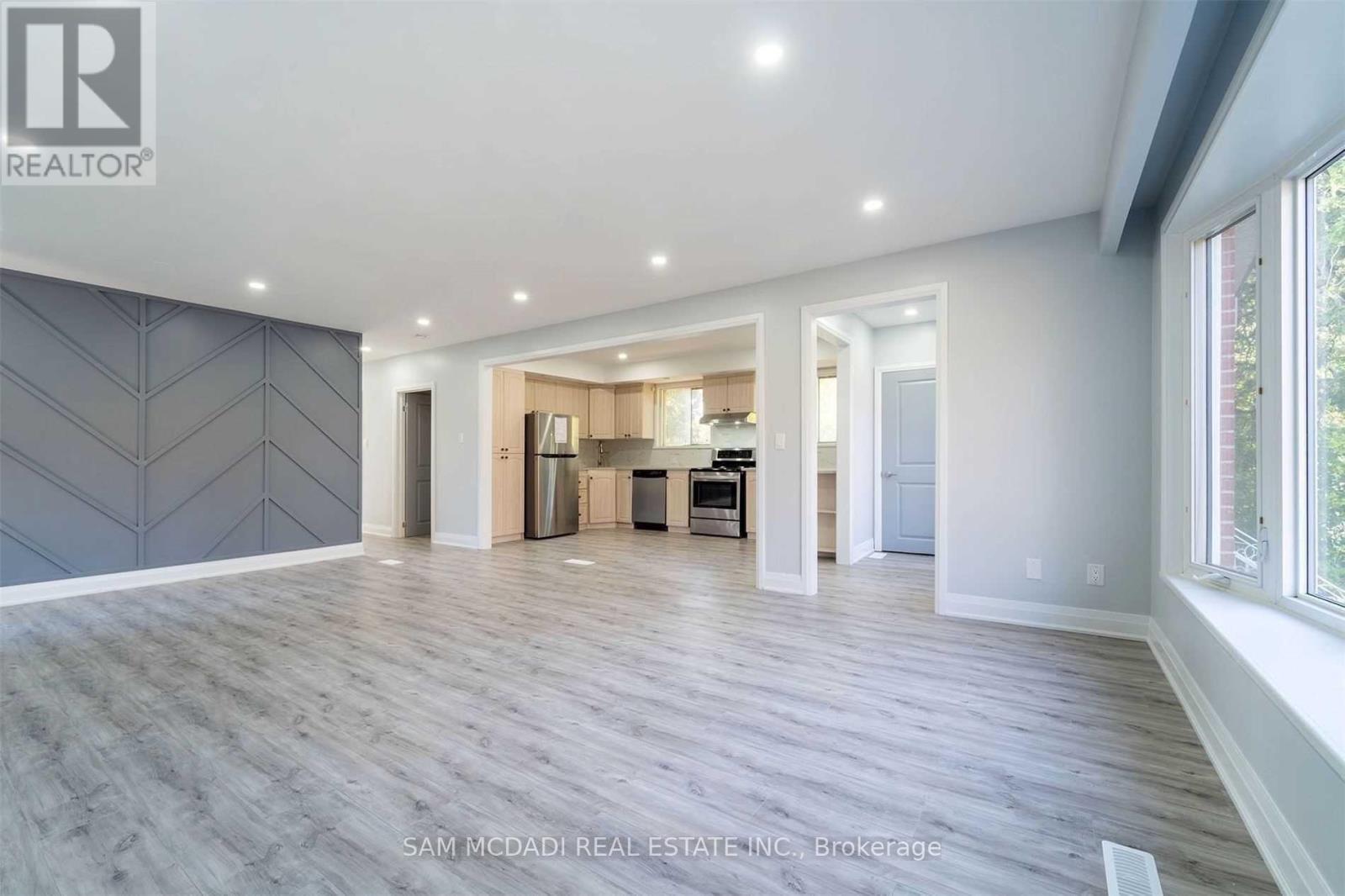 5318 Mericourt Road, Burlington, ON - Indoor Photo Showing Other Room