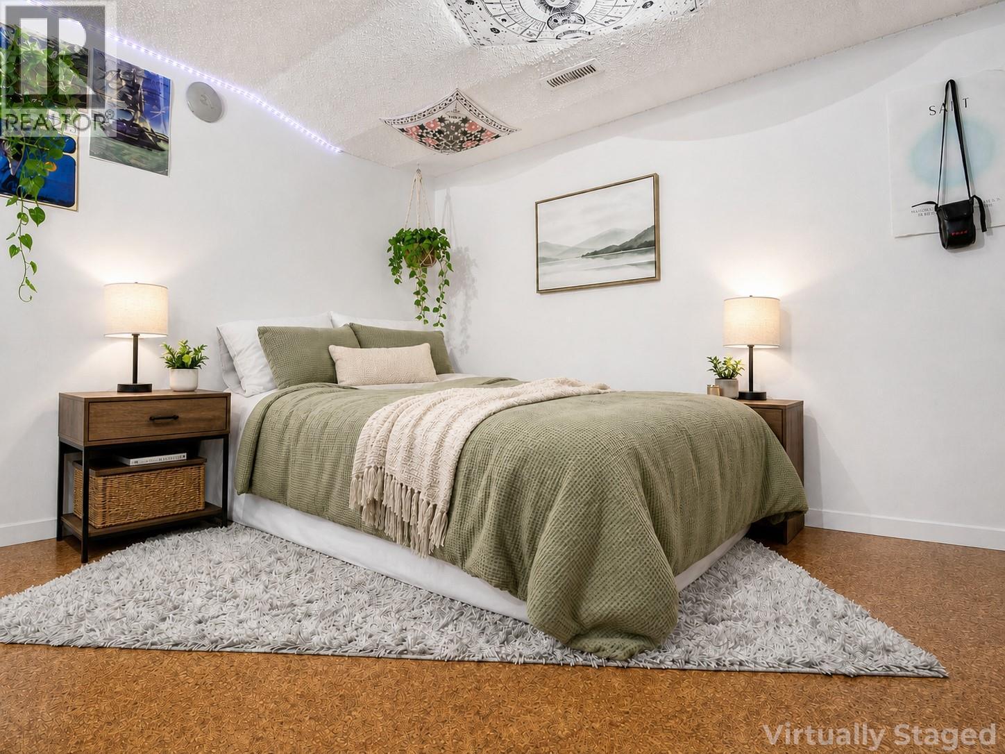 7310 51 Street Ne, Salmon Arm, BC - Indoor Photo Showing Bedroom