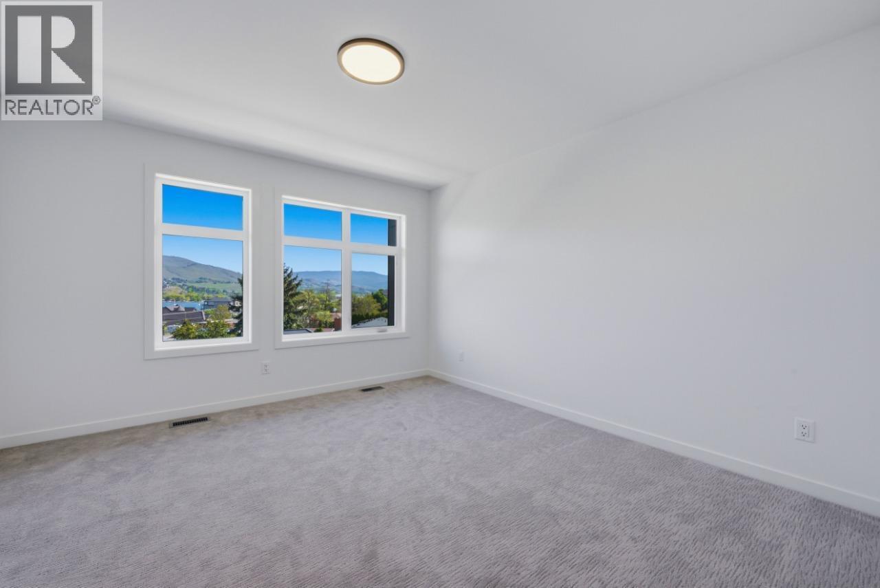 7599 Klinger Road Unit# 18, Okanagan Landing, BC - Indoor Photo Showing Other Room