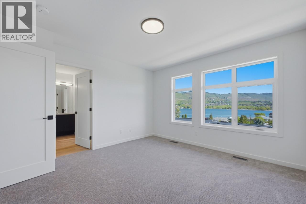 7599 Klinger Road Unit# 18, Okanagan Landing, BC - Indoor Photo Showing Other Room