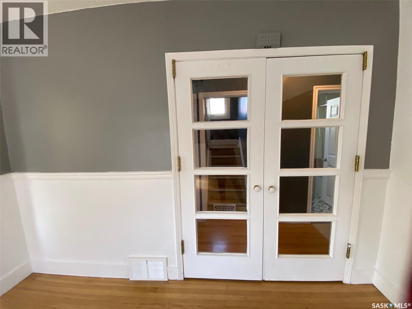 210 First Avenue, Yorkton, SK - Indoor Photo Showing Other Room