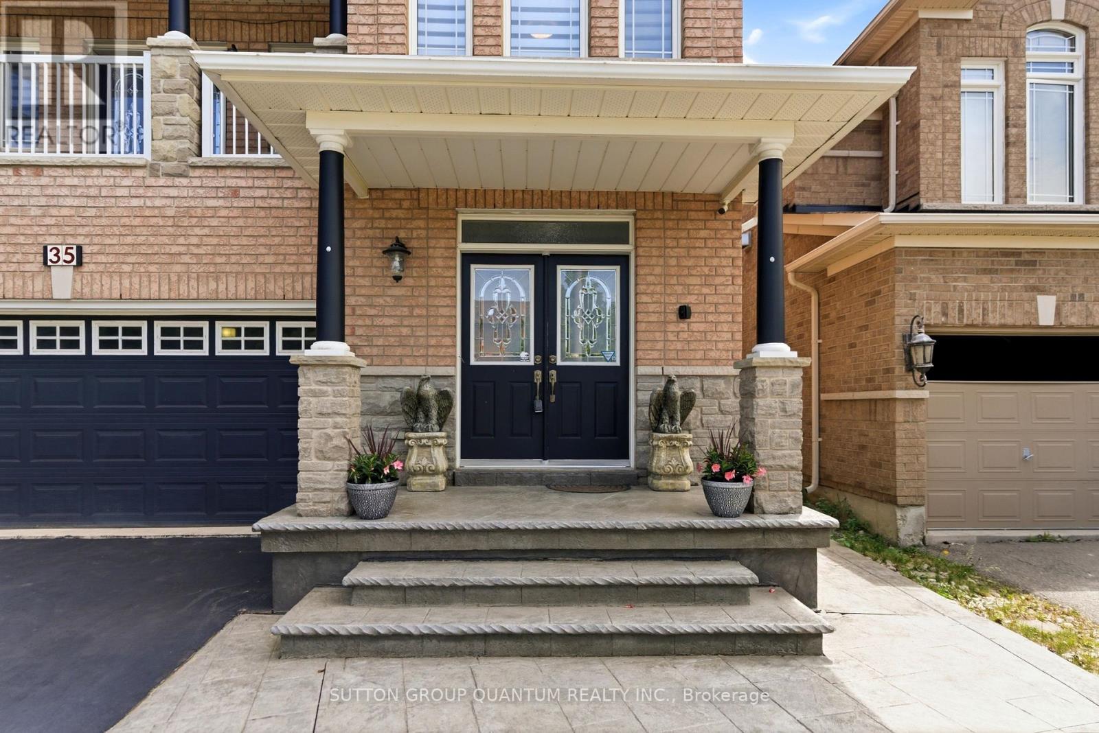 Foyer entrance - 35 Devonsleigh Drive, Brampton, ON - Outdoor With Exterior