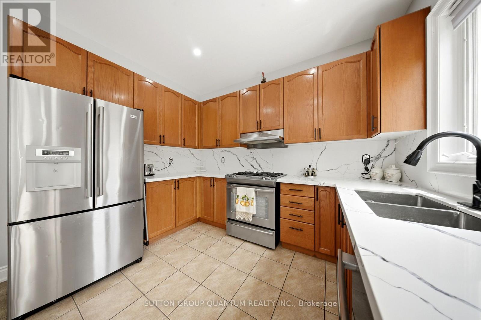 Kitchen - 35 Devonsleigh Drive, Brampton, ON - Indoor Photo Showing Kitchen With Double Sink