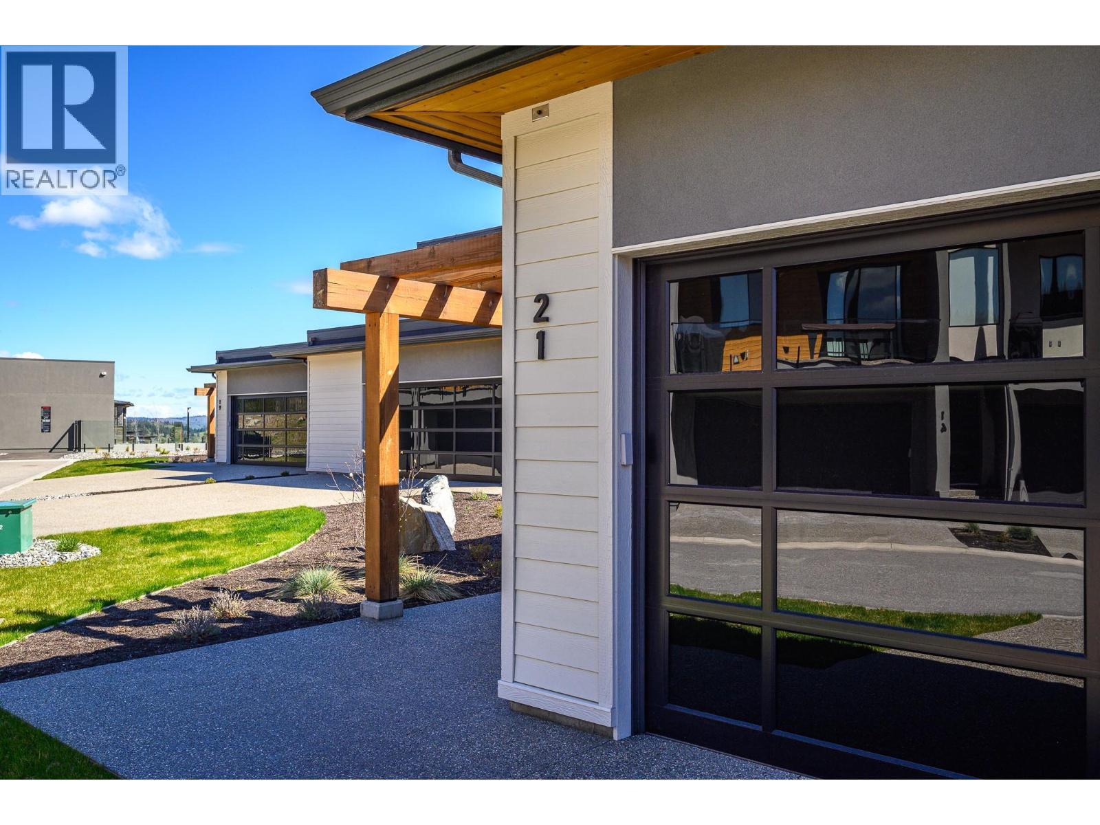 105 Predator Ridge Drive Unit# 21, Vernon, BC - Outdoor