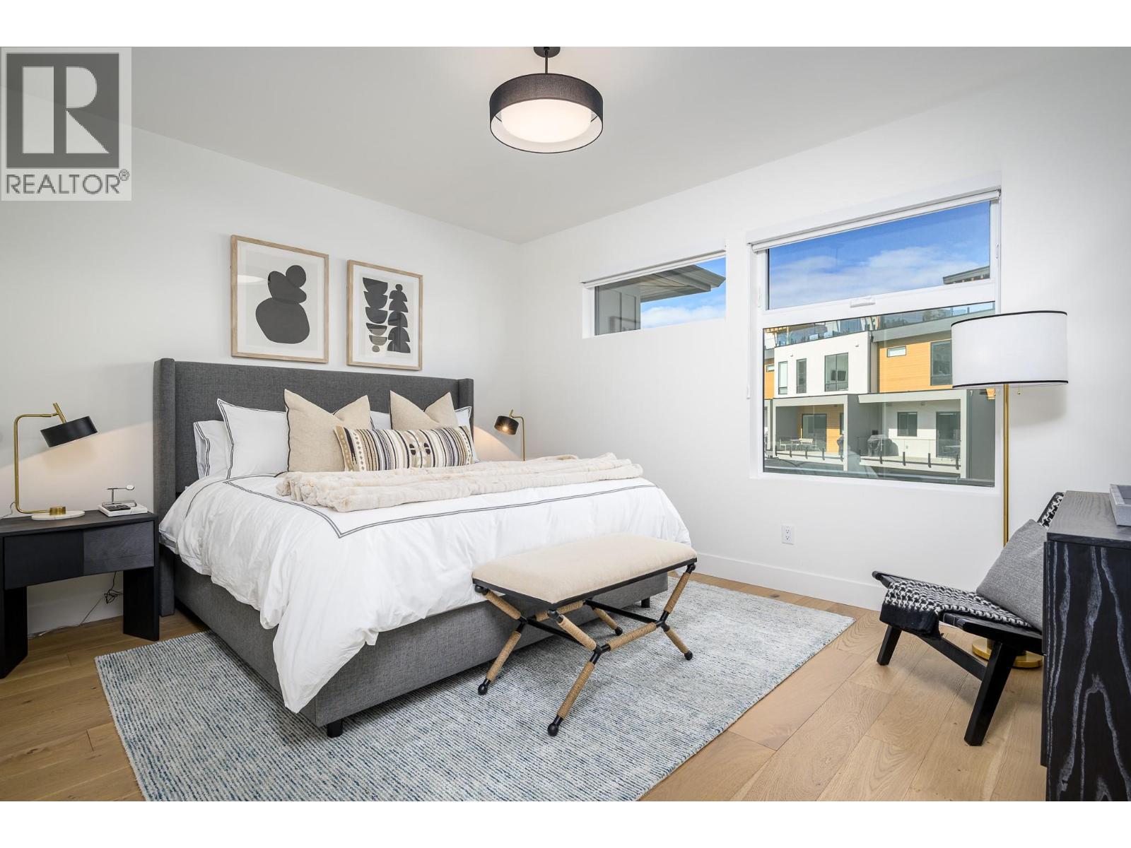 105 Predator Ridge Drive Unit# 21, Vernon, BC - Indoor Photo Showing Bedroom