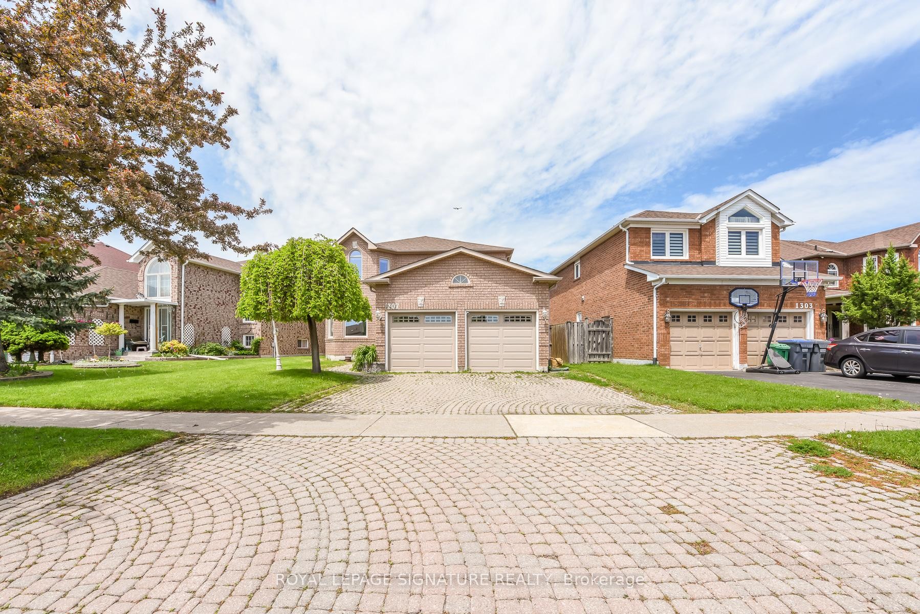 1307 Midgreen Lane, Mississauga, ON
