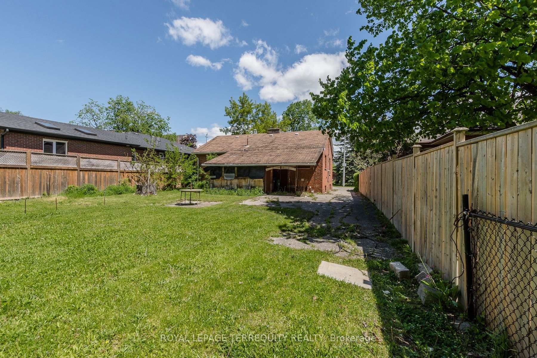 3056 Parkerhill Road, Mississauga, ON - Outdoor