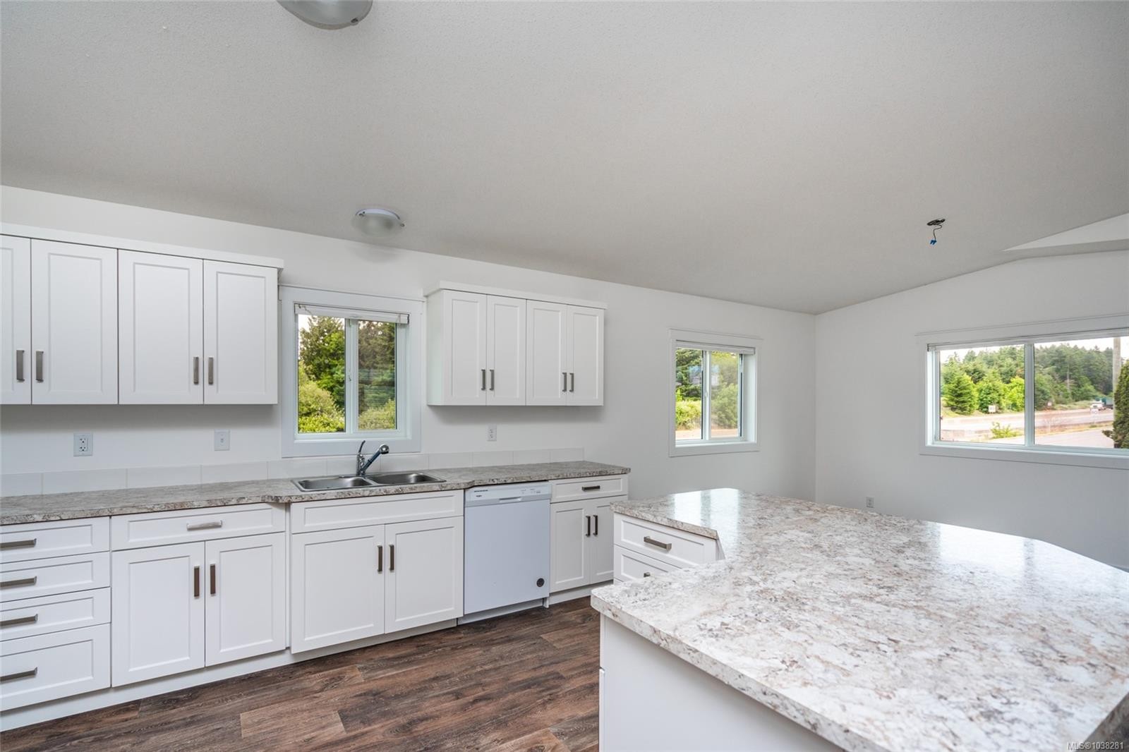 #9-731 Marine Dr, Ucluelet, BC