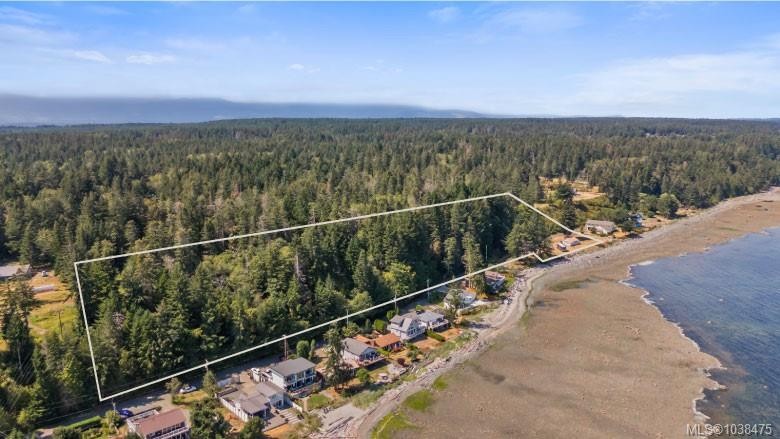 1494 Wilkinson Rd, Comox, BC