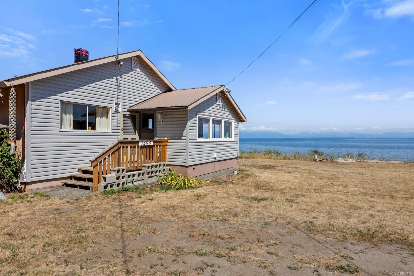 1494 Wilkinson Rd, Comox, BC
