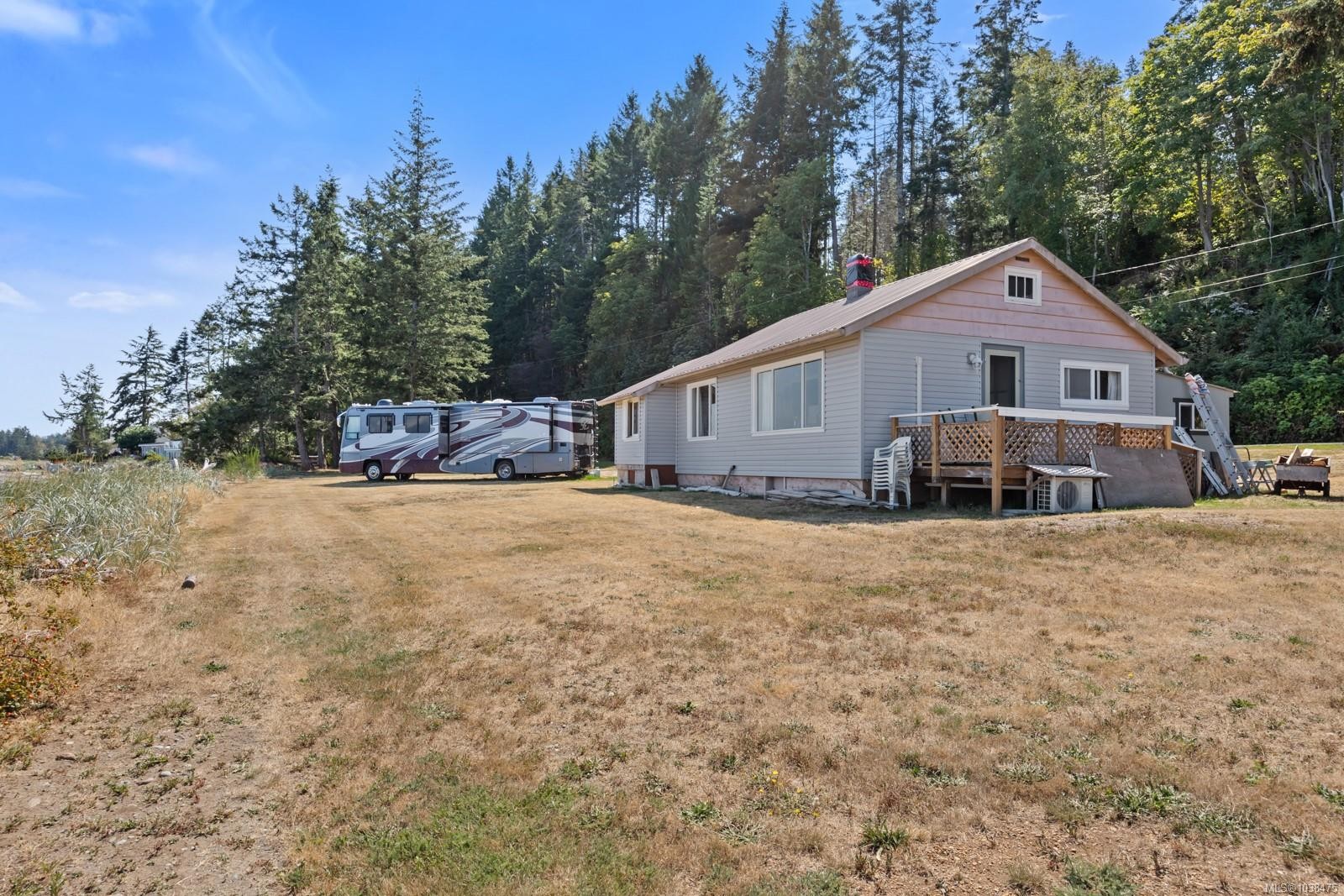 1494 Wilkinson Rd, Comox, BC