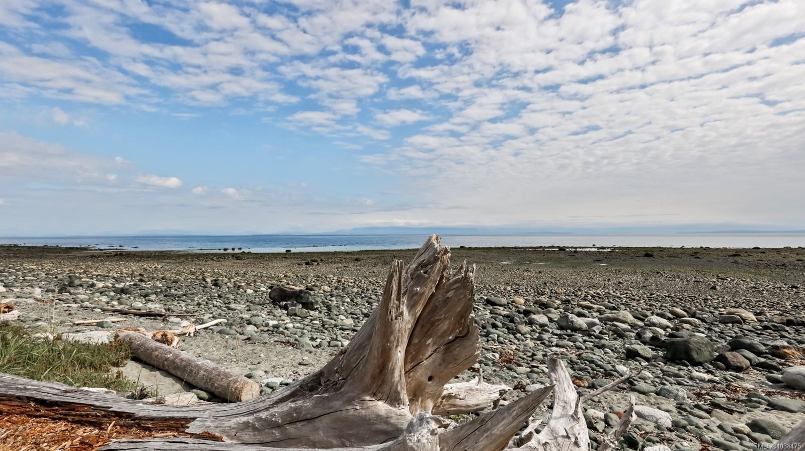 1494 Wilkinson Rd, Comox, BC