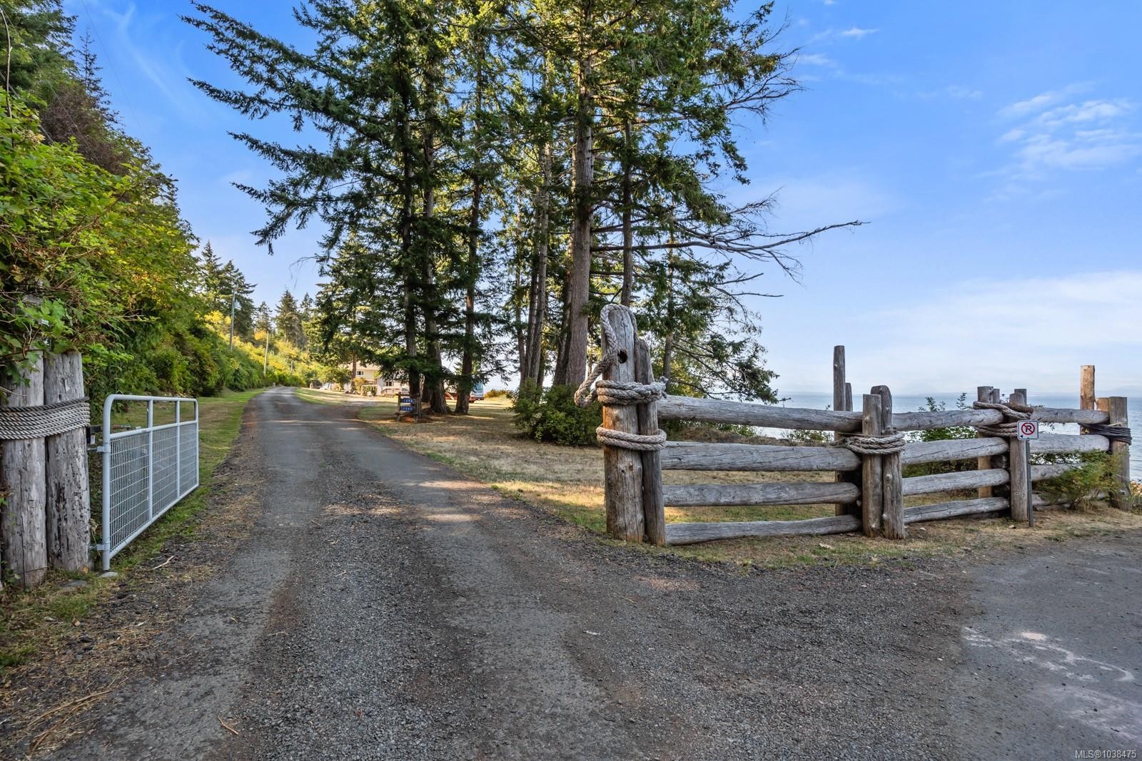 1494 Wilkinson Rd, Comox, BC