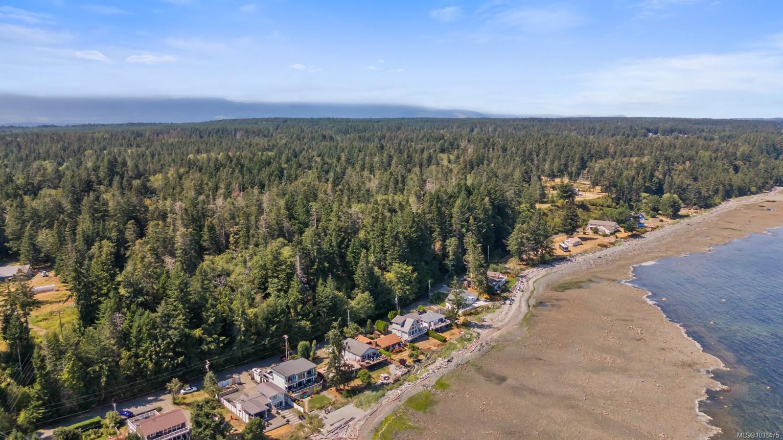 1494 Wilkinson Rd, Comox, BC