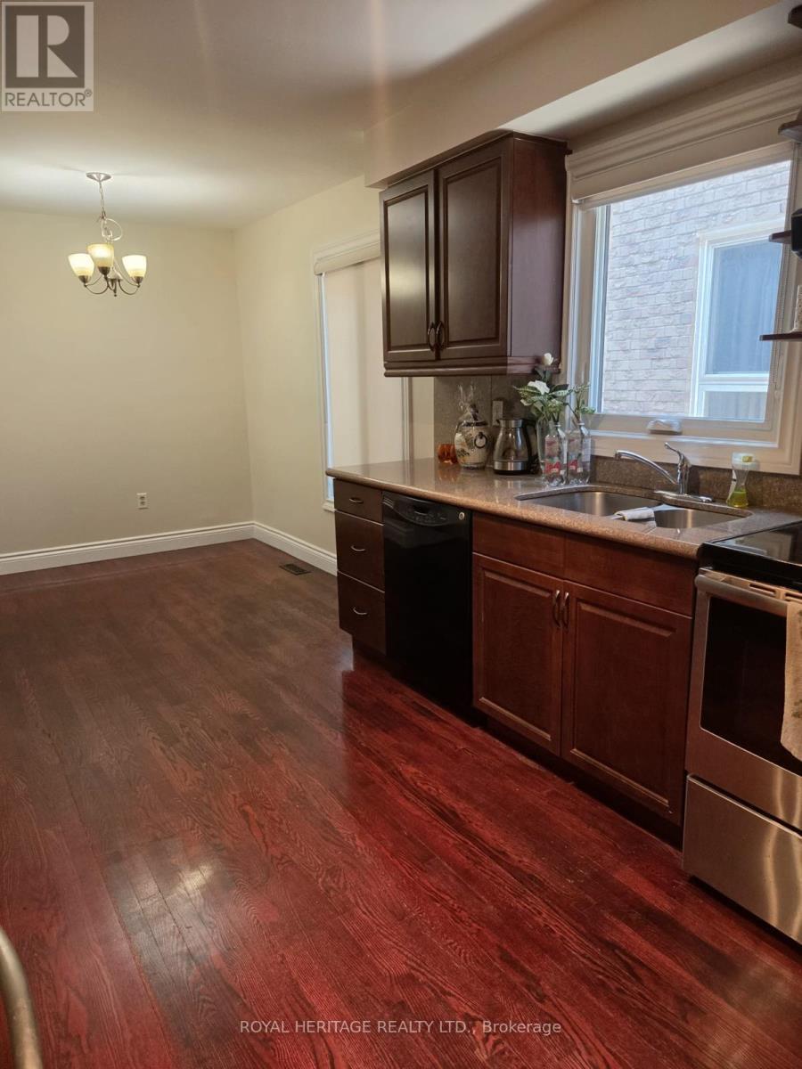 59 Hewitt Crescent, Ajax, ON - Indoor Photo Showing Kitchen With Double Sink