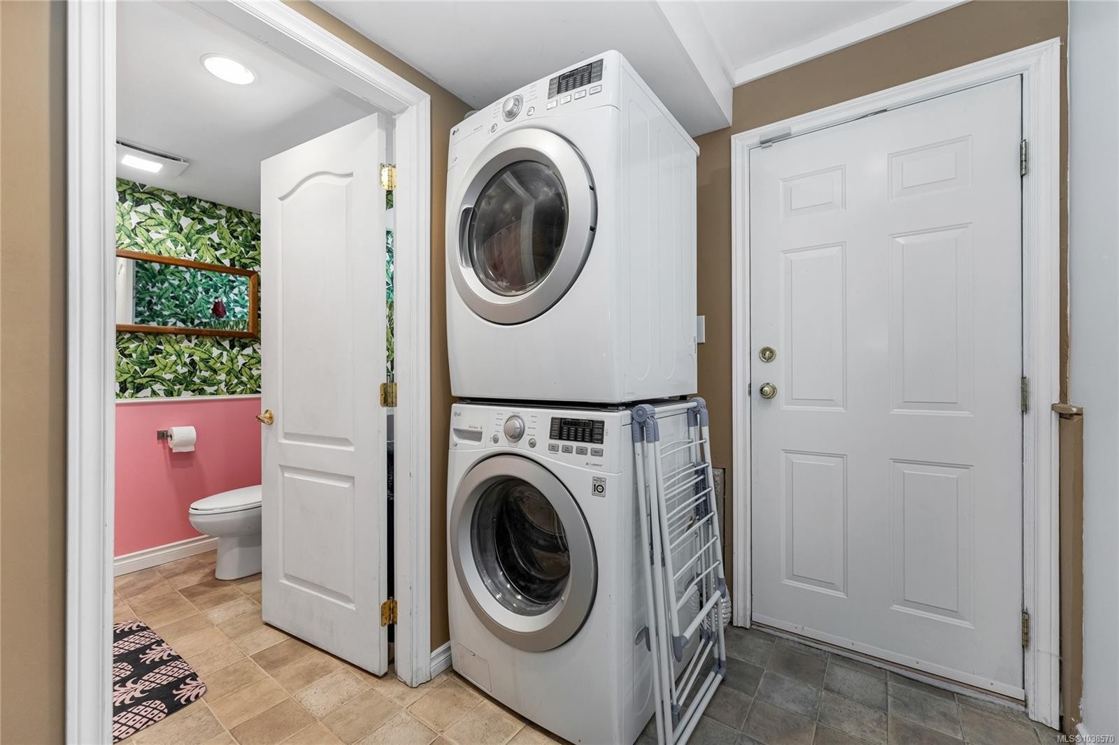 2280 Aldeane Ave, Colwood, BC