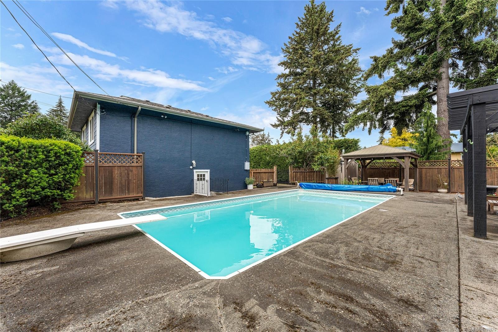 2280 Aldeane Ave, Colwood, BC