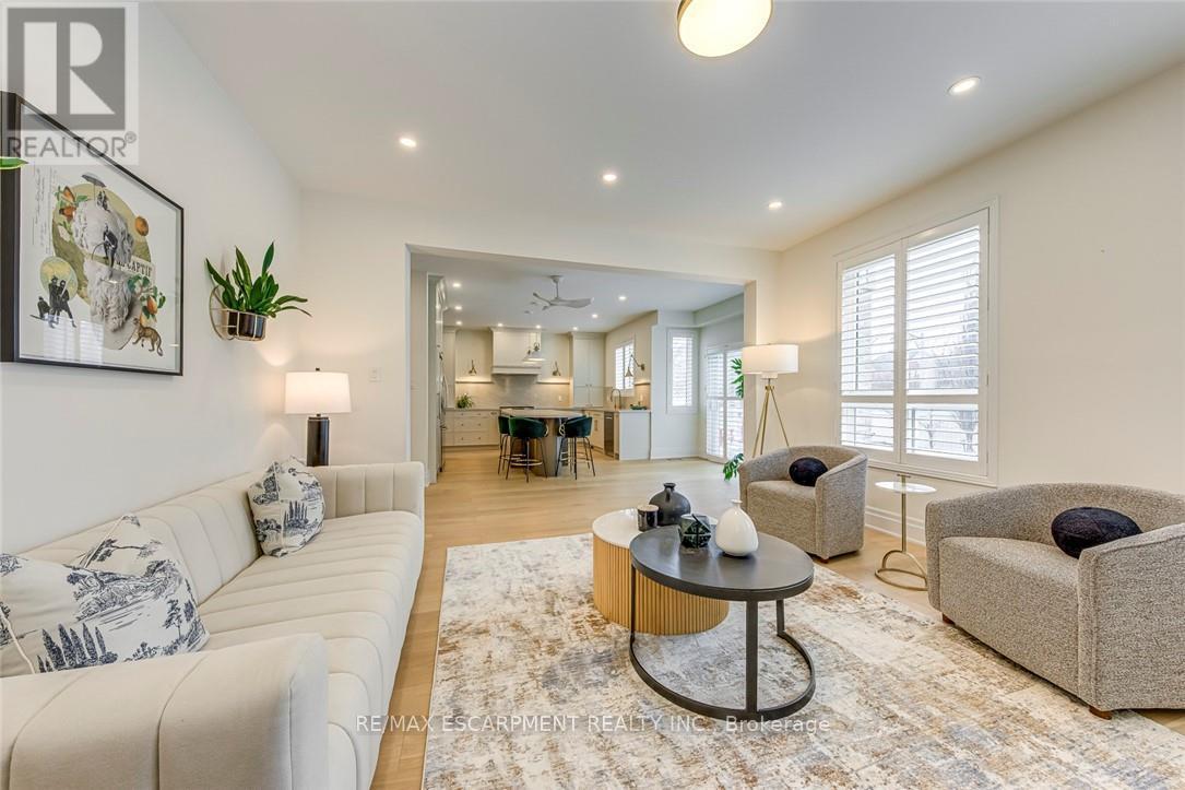 4267 Sarazen Drive, Burlington, ON