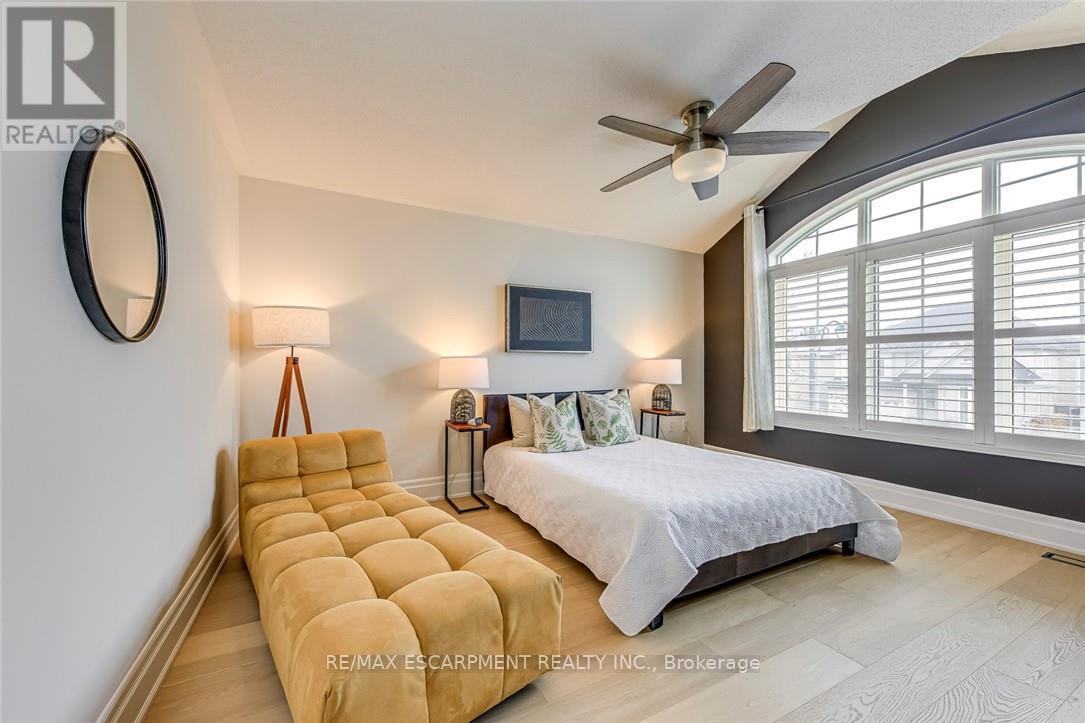 4267 Sarazen Drive, Burlington, ON