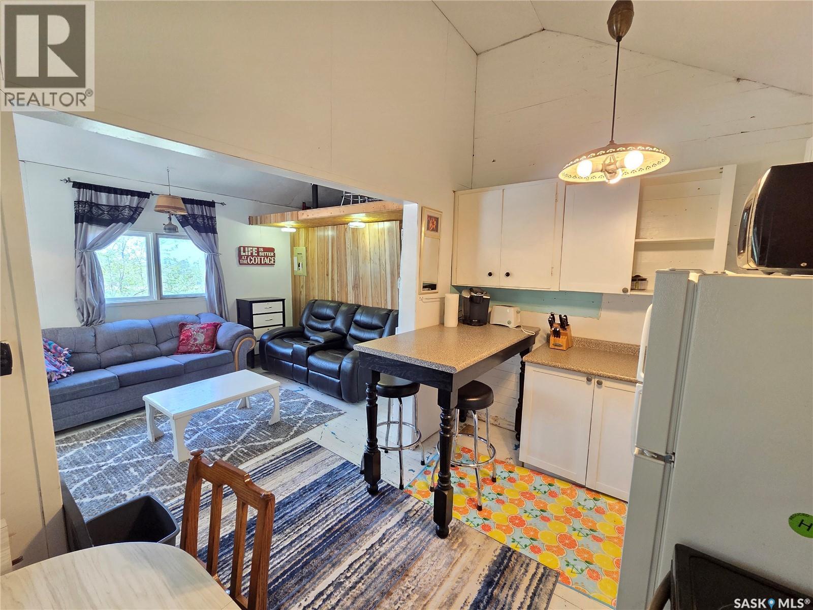 553 1St Street, White Bear Ir 70, SK - Indoor