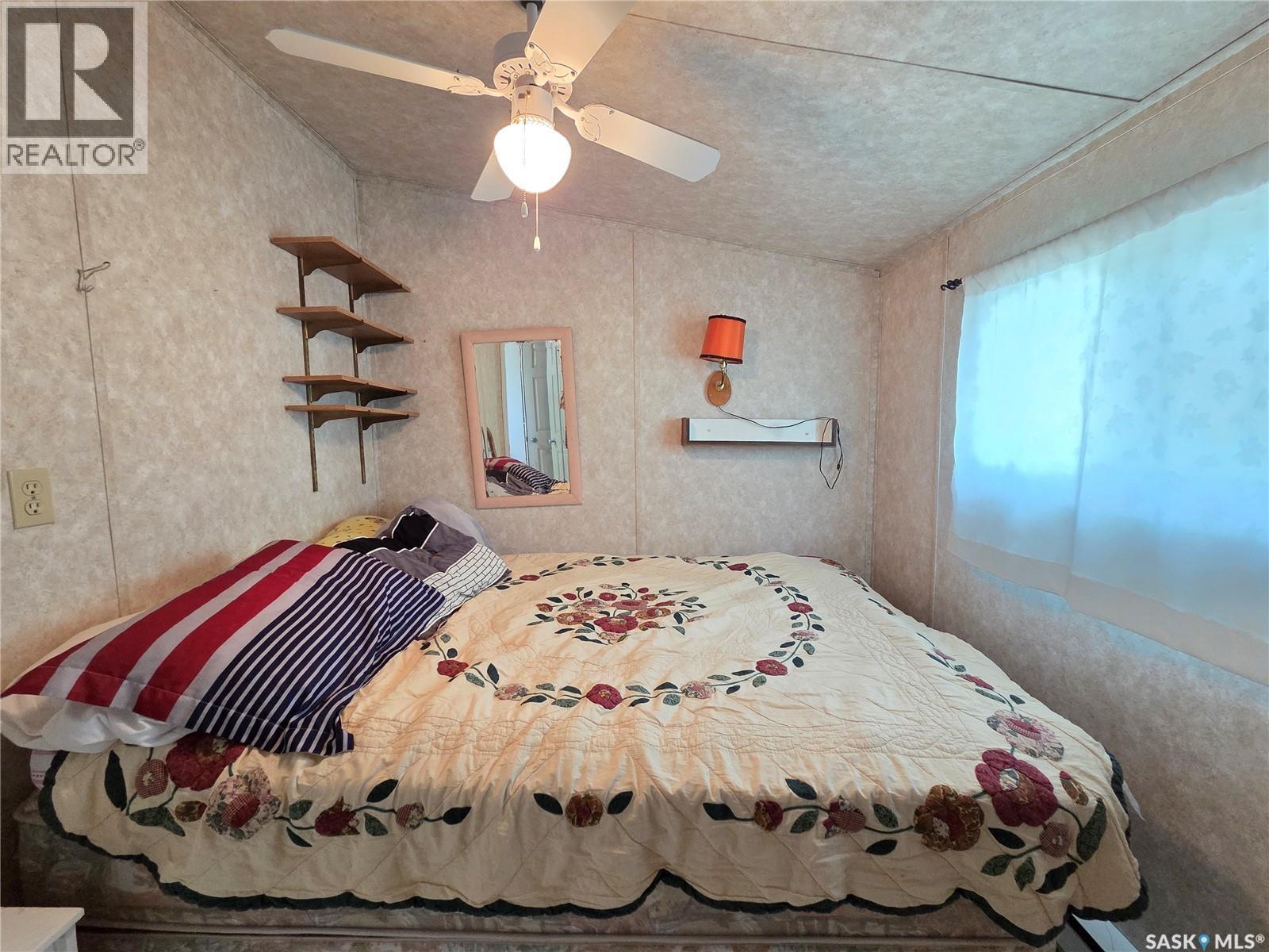 553 1St Street, White Bear Ir 70, SK - Indoor Photo Showing Bedroom