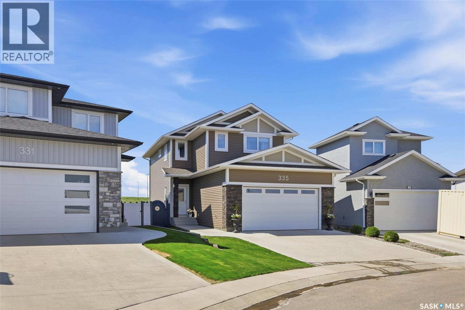 335 Hassard Close, Saskatoon, SK - Outdoor With Facade
