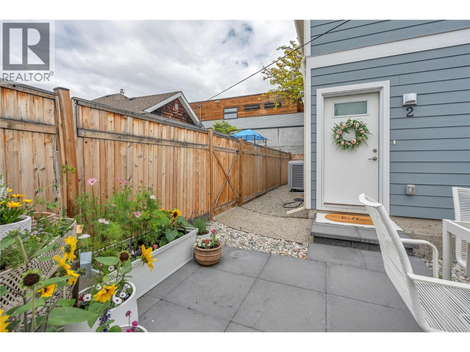 264 Douglas Avenue, Penticton, BC - Outdoor