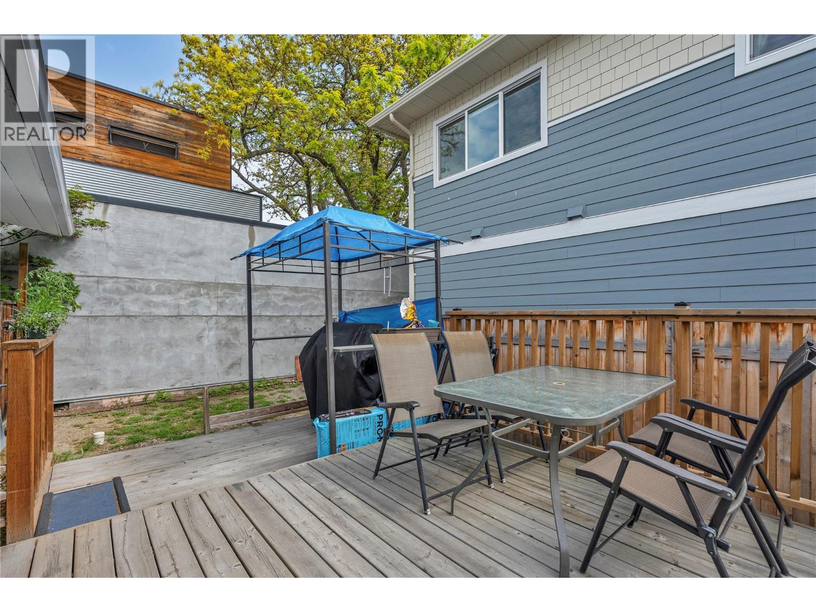 264 Douglas Avenue, Penticton, BC - Outdoor With Deck Patio Veranda With Exterior