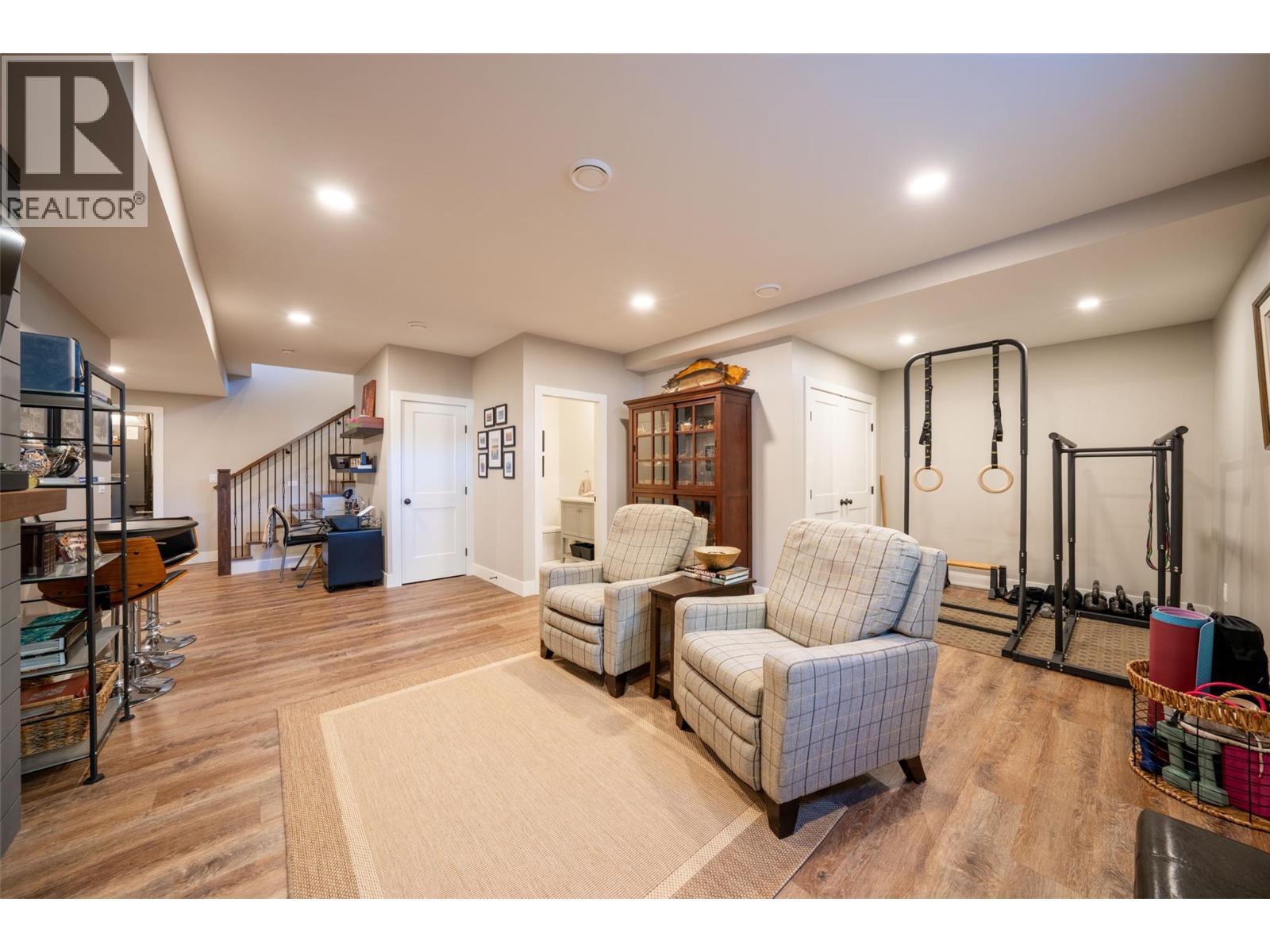 Basement family room - 132 Crown Crescent, Vernon, BC - Indoor