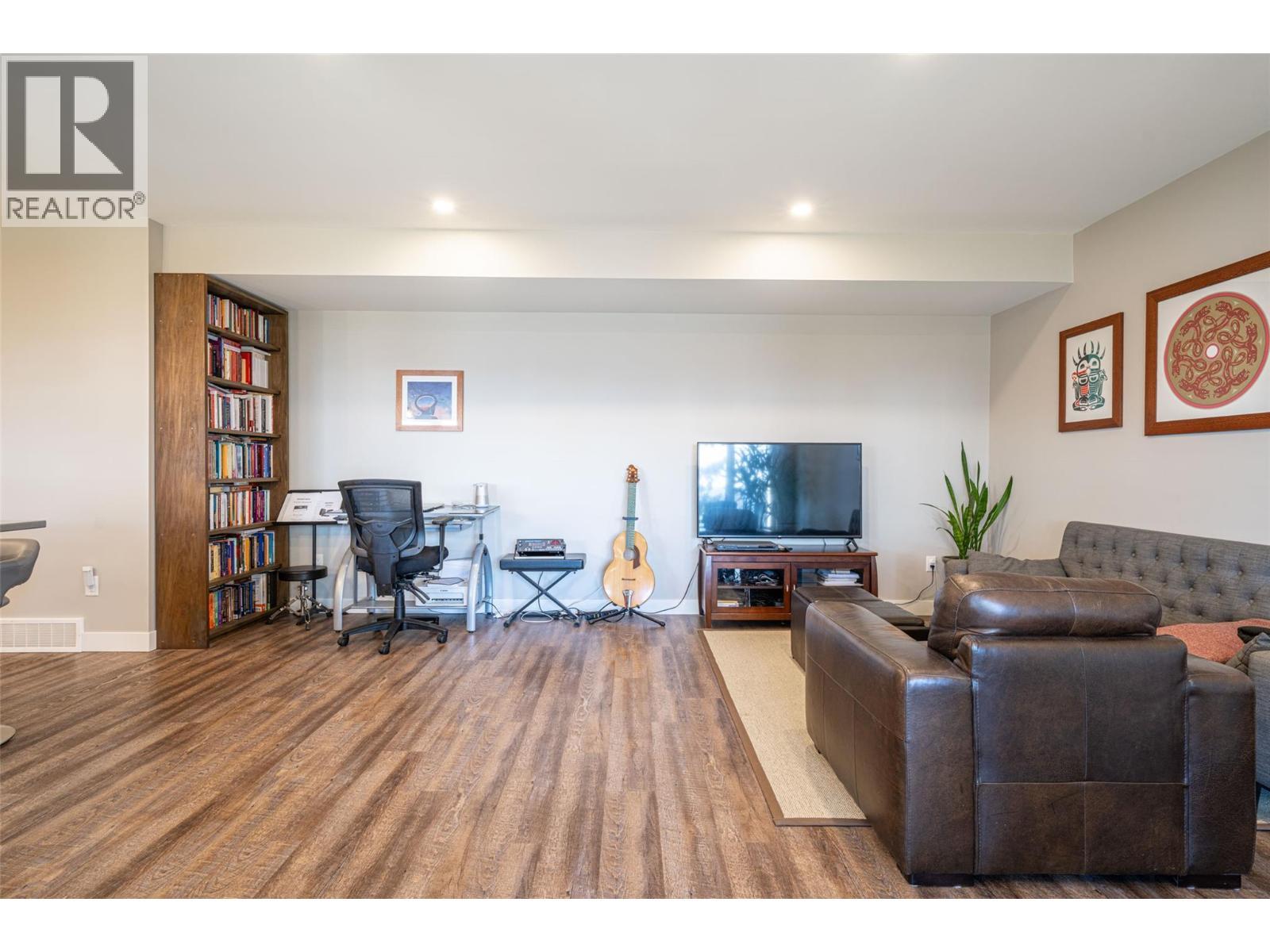 Basement suite living area - 132 Crown Crescent, Vernon, BC - Indoor