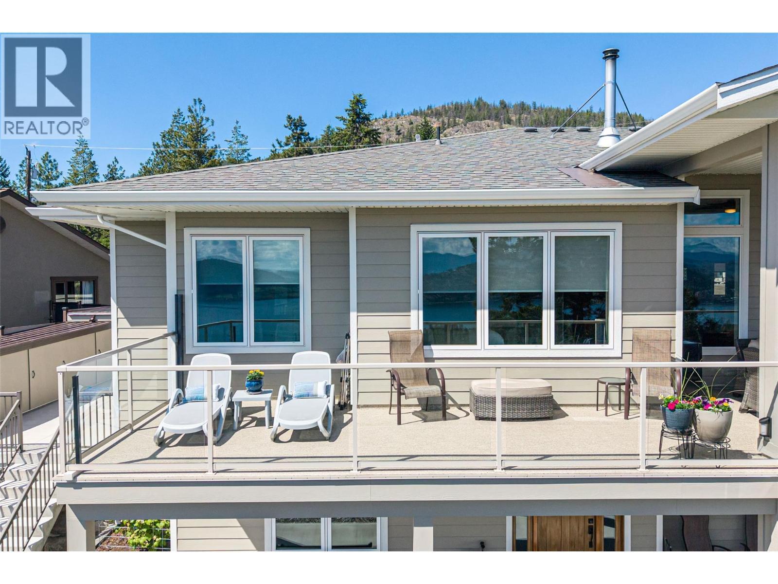 Main level balcony - 132 Crown Crescent, Vernon, BC - Outdoor