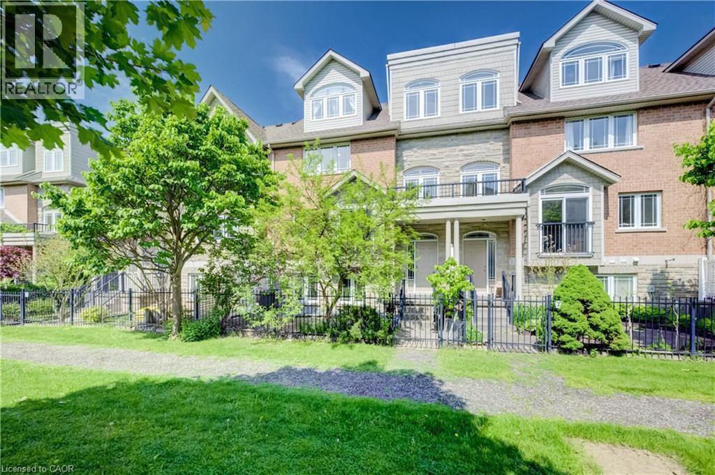 35 Grosvenor Lane, Cambridge, ON - Outdoor With Balcony