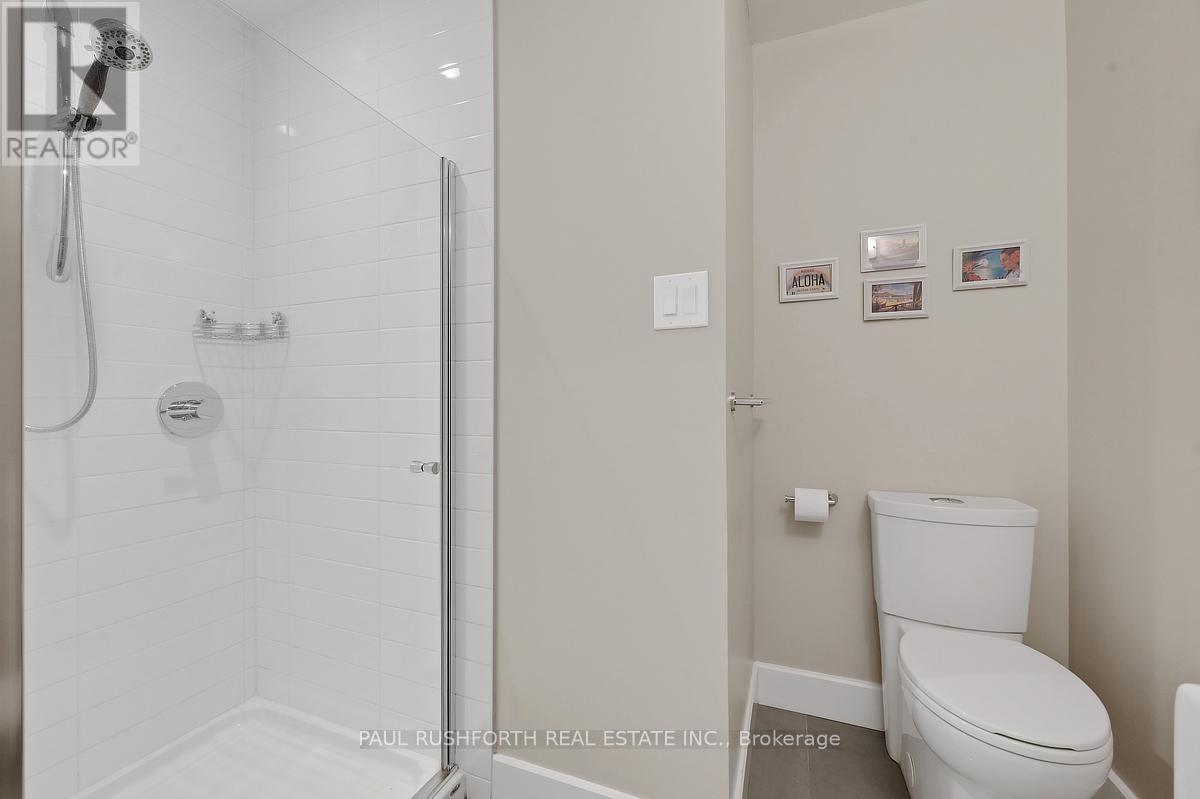 3 Piece Ensuite-Bedroom #3 - 501 Wilbrod Street, Ottawa, ON - Indoor Photo Showing Bathroom