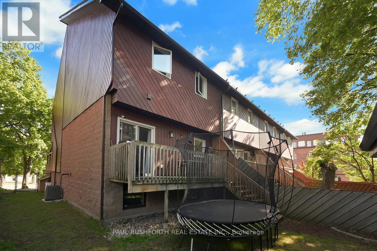 Backyard - 501 Wilbrod Street, Ottawa, ON - Outdoor