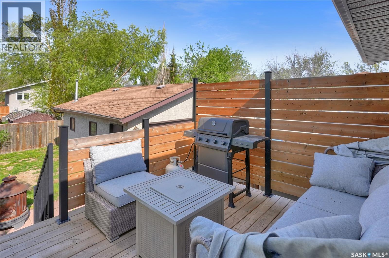 1114 Bayda Crescent, Regina, SK - Outdoor With Deck Patio Veranda With Exterior