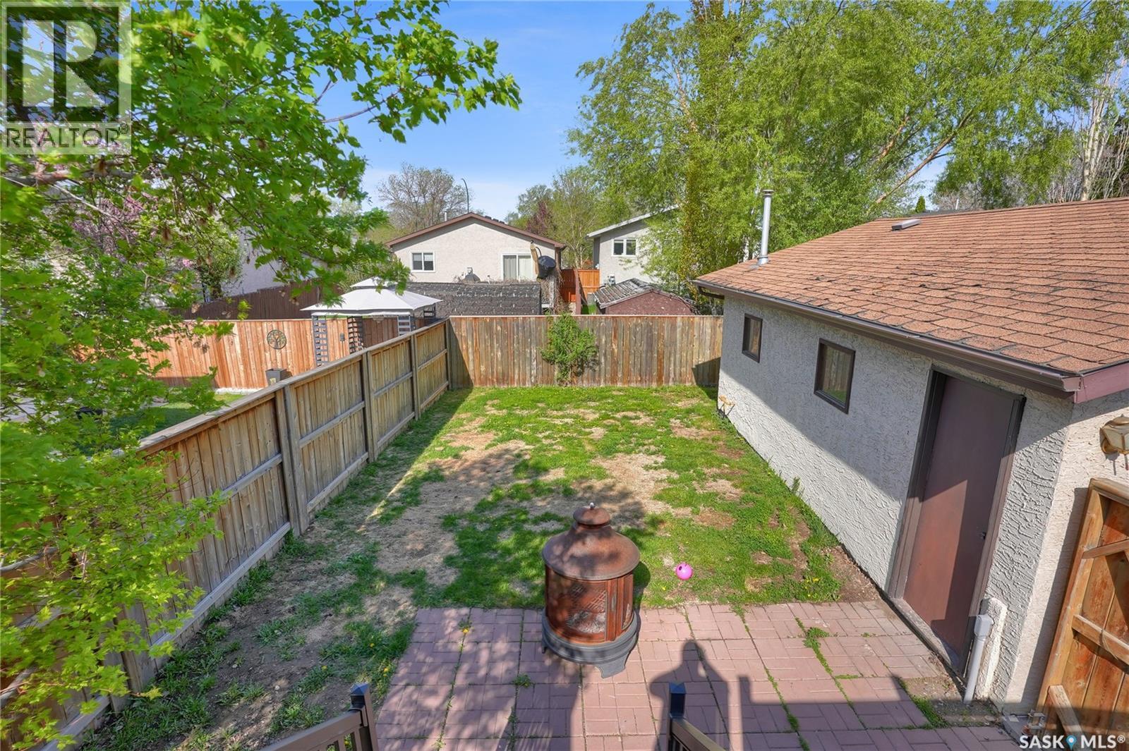 1114 Bayda Crescent, Regina, SK - Outdoor