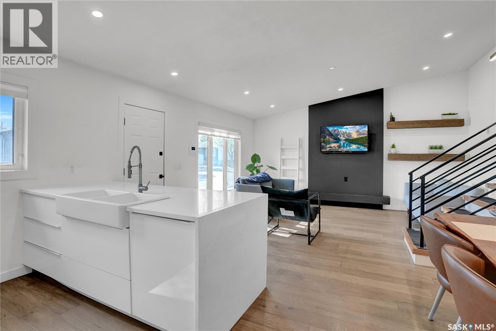 1114 Bayda Crescent, Regina, SK - Indoor
