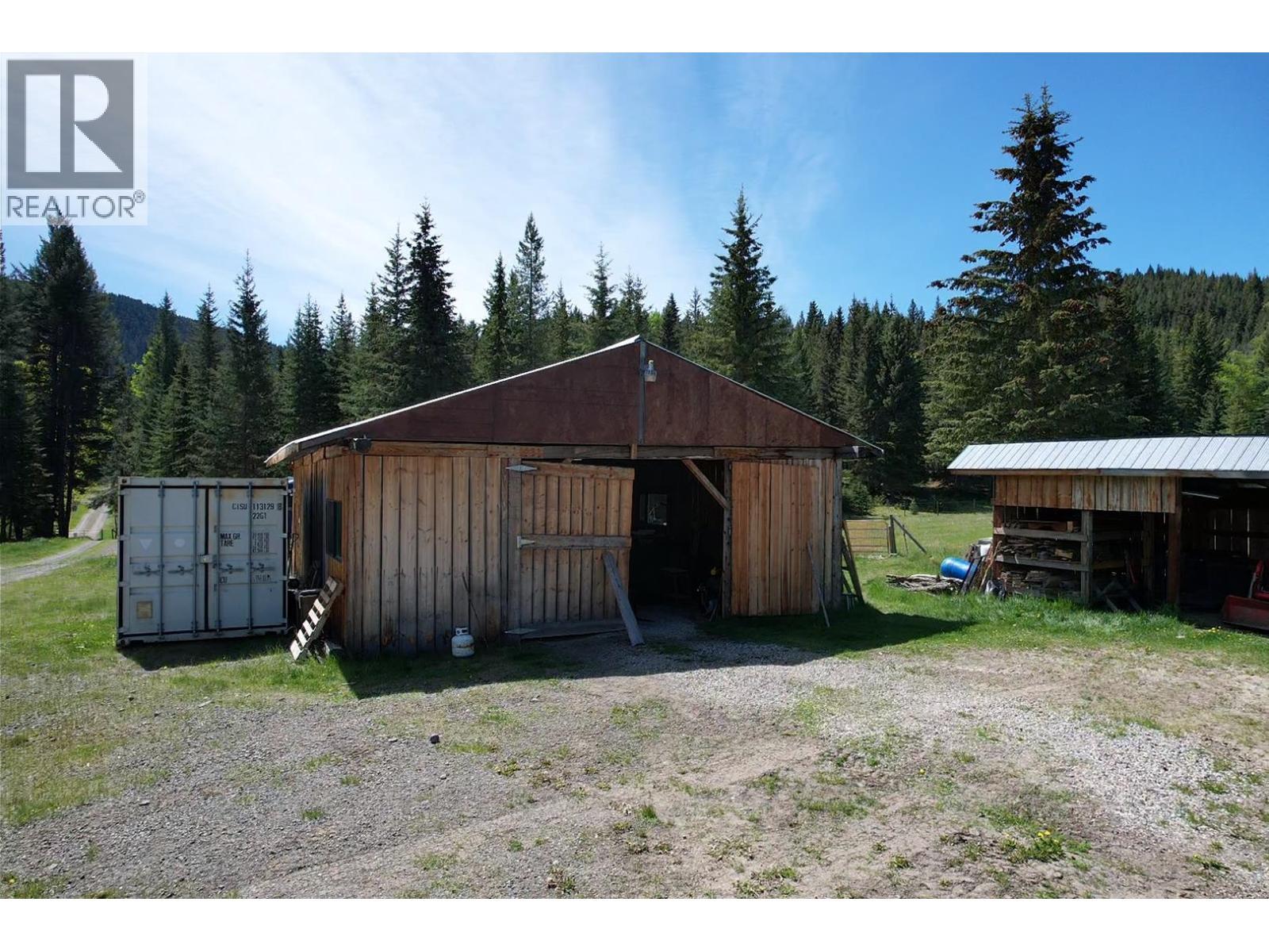 4485 Trip Road, 100 Mile House, BC - Outdoor