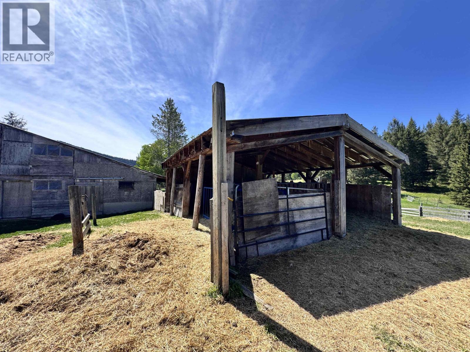 4485 Trip Road, 100 Mile House, BC - Outdoor