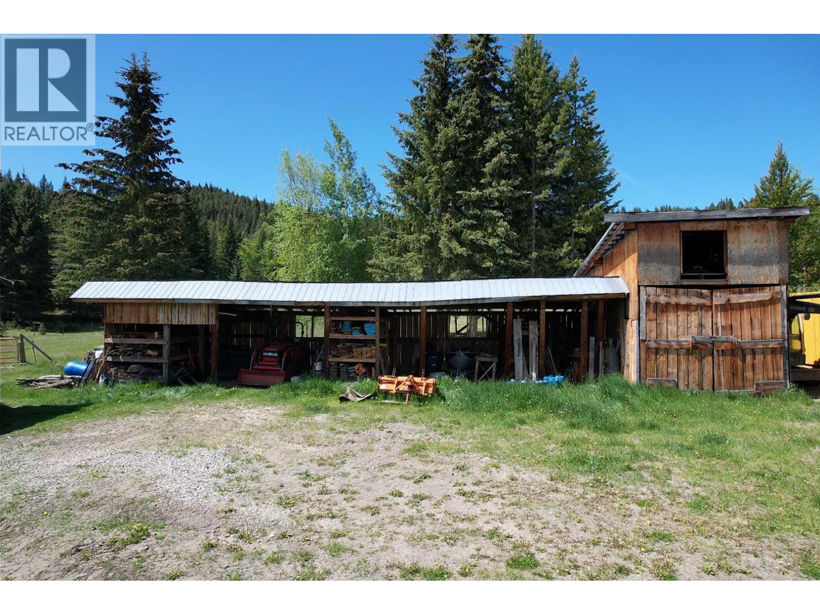 4485 Trip Road, 100 Mile House, BC - Outdoor