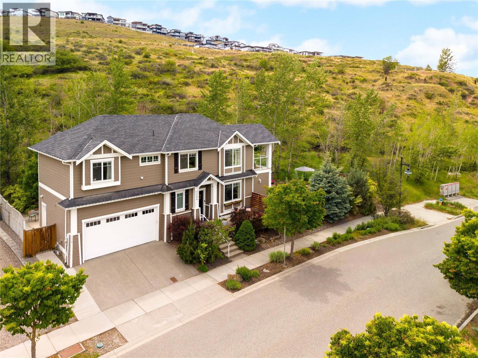 1209 Bergamot Avenue, Kelowna, BC - Outdoor