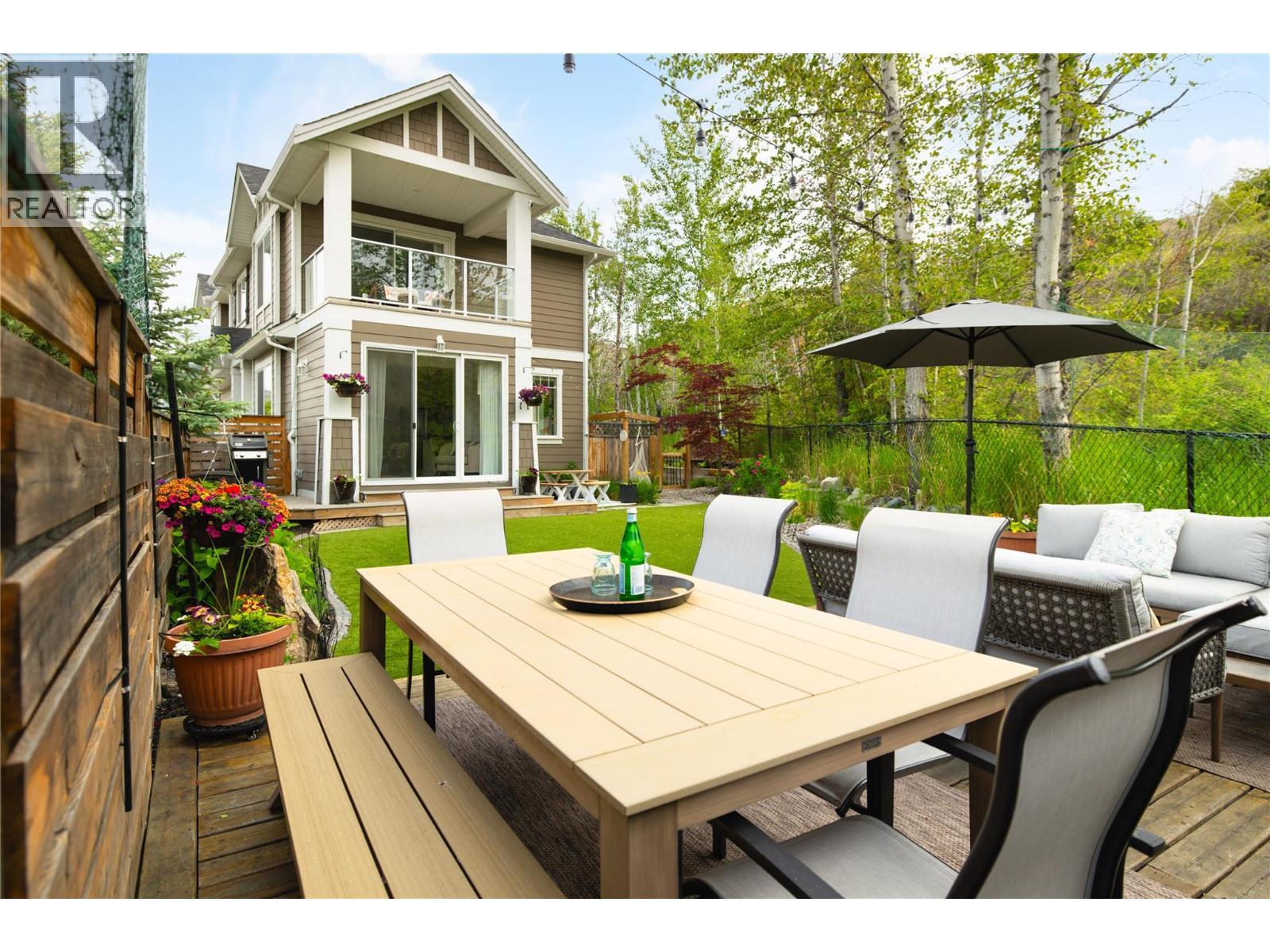 1209 Bergamot Avenue, Kelowna, BC - Outdoor With Deck Patio Veranda With Exterior
