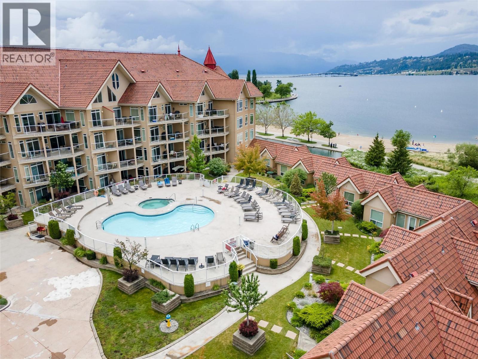 1088 Sunset Drive Unit# 635, Kelowna, BC - Outdoor With Body Of Water With In Ground Pool