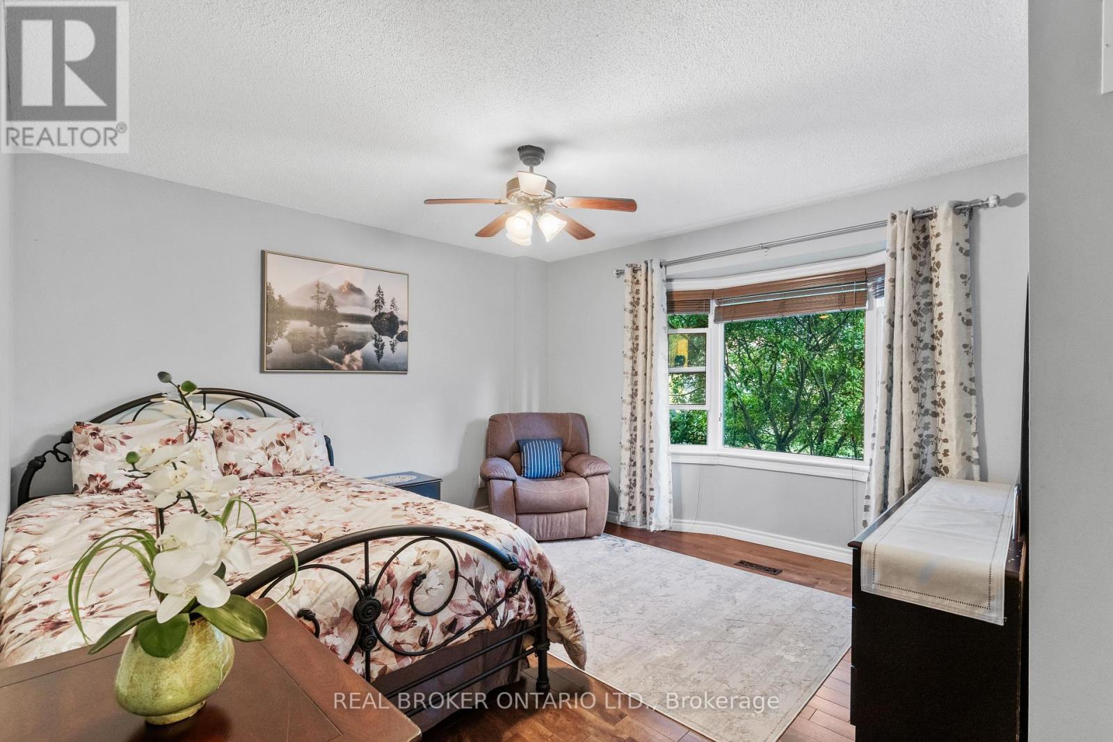 63 Haskell Crescent, Aurora, ON - Indoor Photo Showing Bedroom