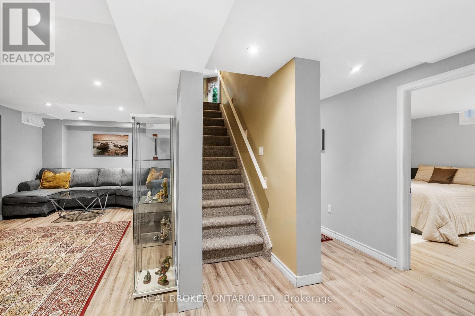 63 Haskell Crescent, Aurora, ON - Indoor