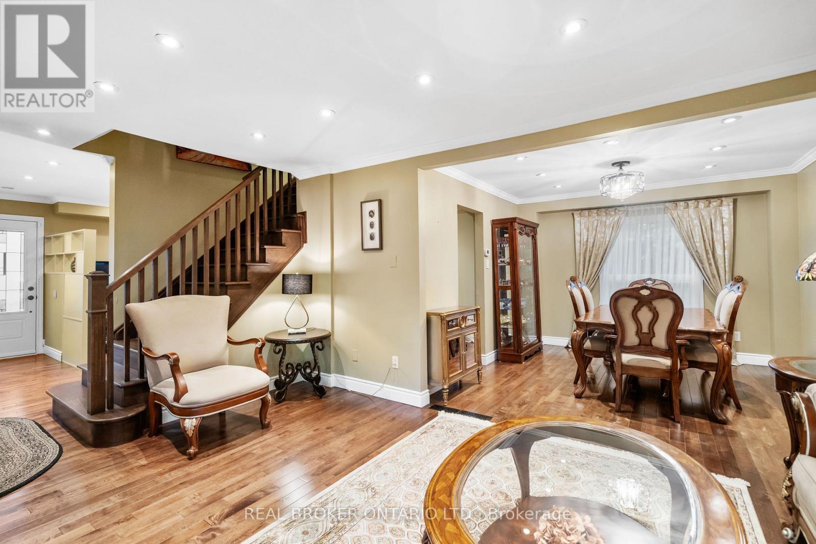 63 Haskell Crescent, Aurora, ON - Indoor