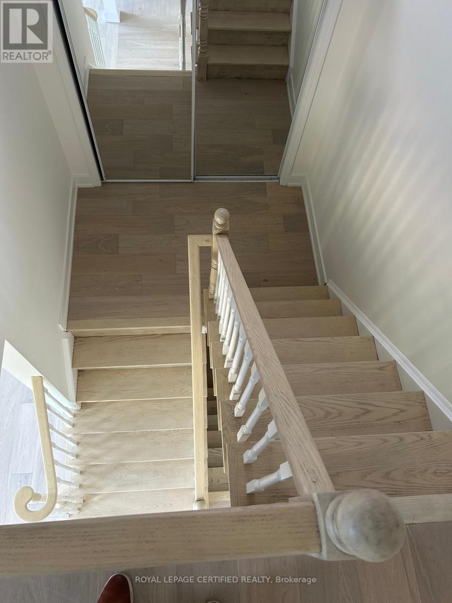 5612 Thorn Lane, Burlington, ON - Indoor Photo Showing Other Room