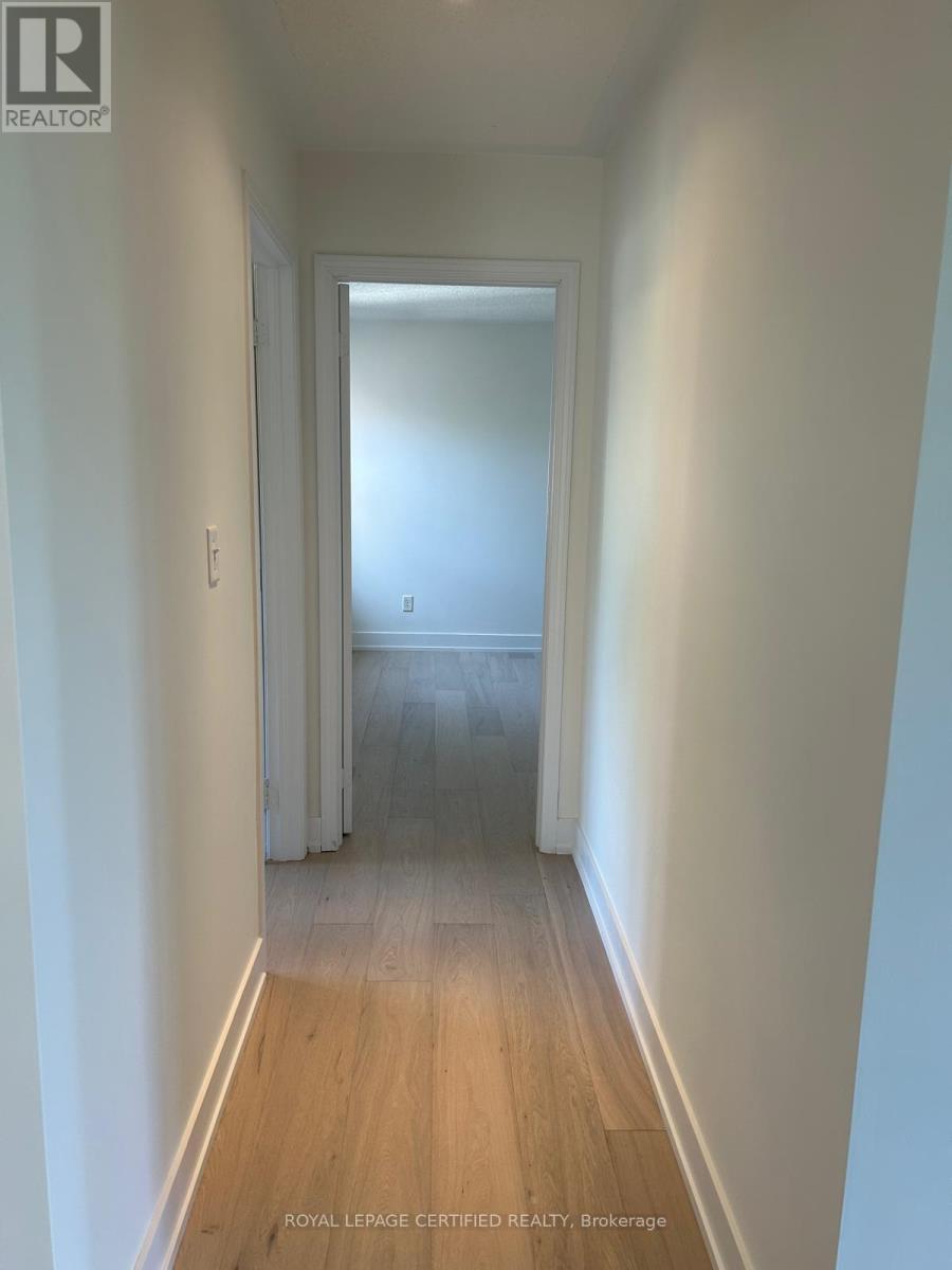 5612 Thorn Lane, Burlington, ON - Indoor Photo Showing Other Room